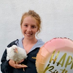 Meet your Posher, Claire